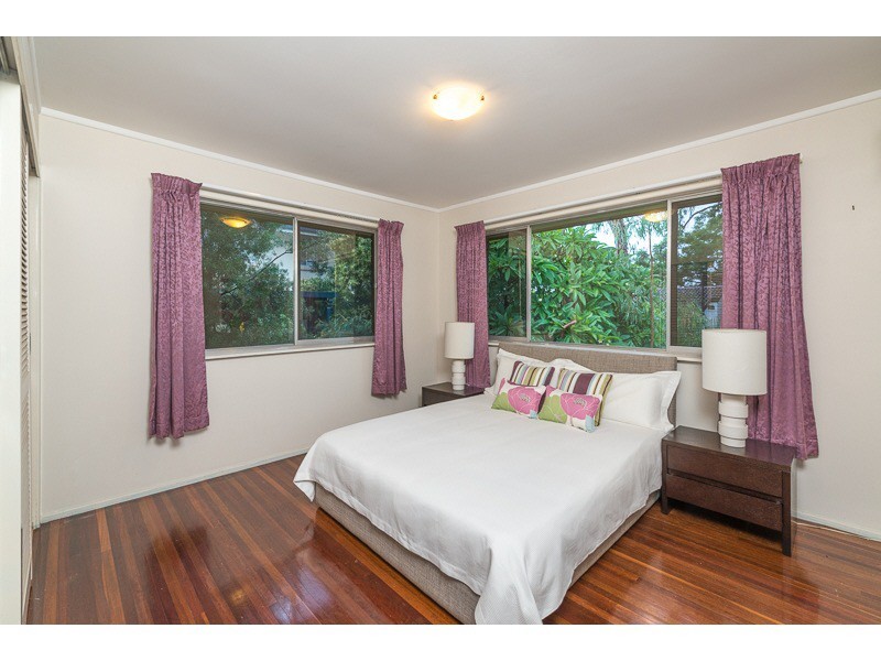 17 Piari St, Kenmore QLD 4069