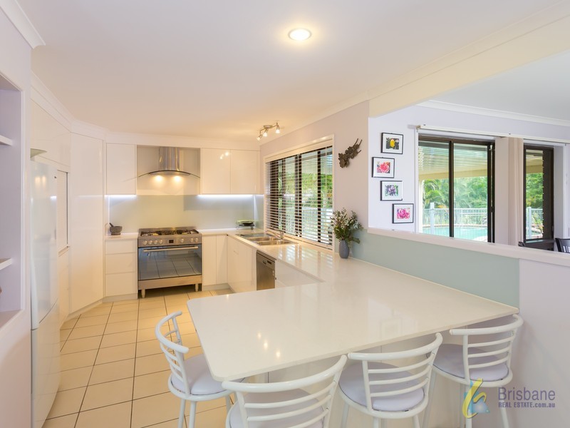 14 Carinya Crescent, Karana Downs QLD 4306