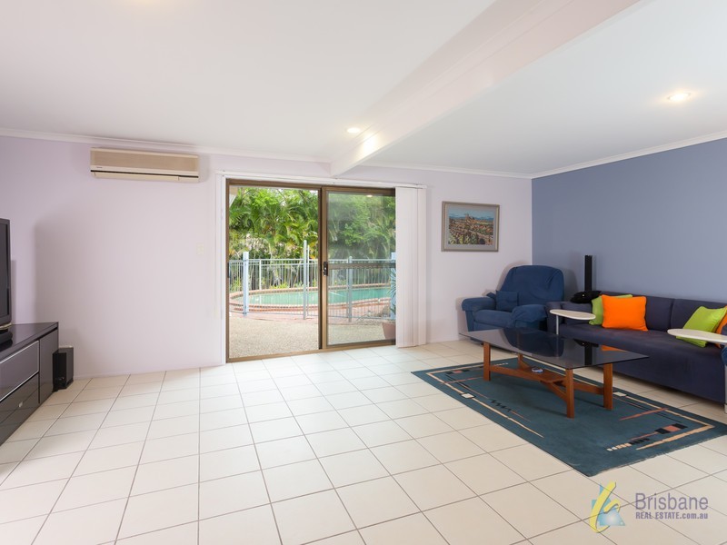 14 Carinya Crescent, Karana Downs QLD 4306