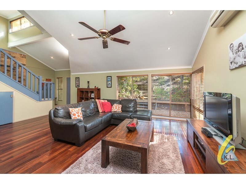 77 Kulmaren Grove, Karana Downs QLD 4306