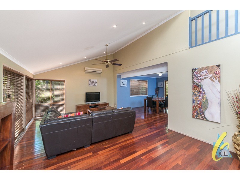 77 Kulmaren Grove, Karana Downs QLD 4306