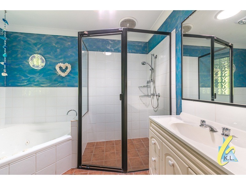 8 Kynuna Ct, Karana Downs QLD 4306