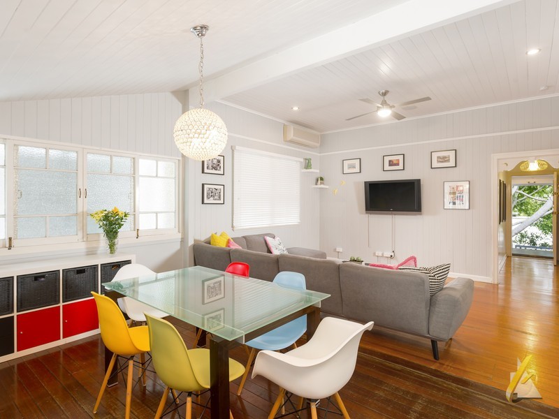 16 Magee Street, Graceville QLD 4075