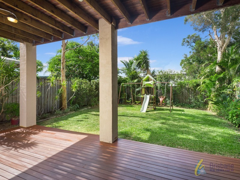 82 Borden Street, Sherwood QLD 4075