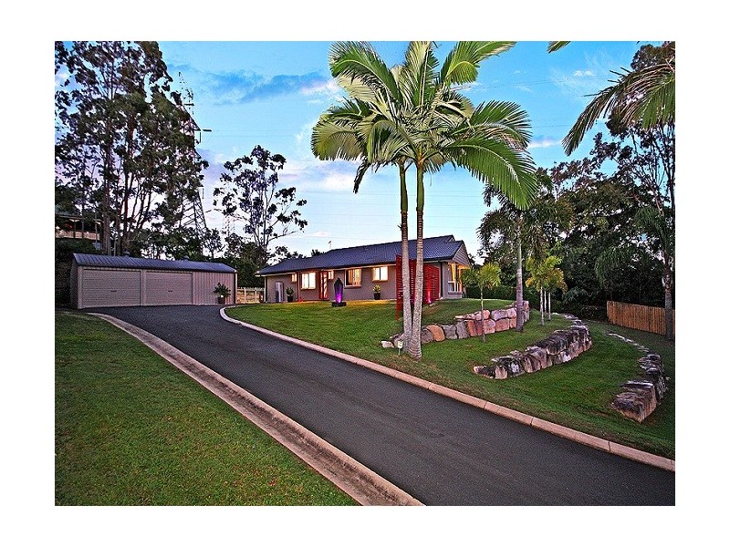 16 Omeo Grove, Karana Downs QLD 4306