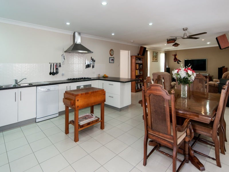 1 Darling St, Karalee QLD 4306