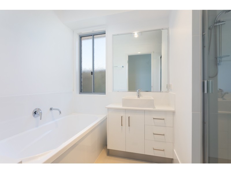 8 Robert Jones Street, Redbank Plains QLD 4301