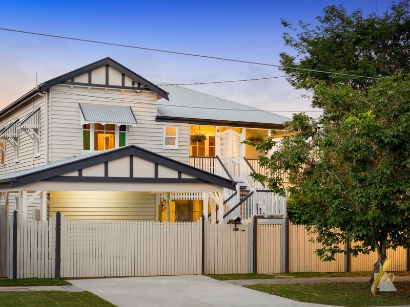 190 Long Street East, Graceville QLD 4075