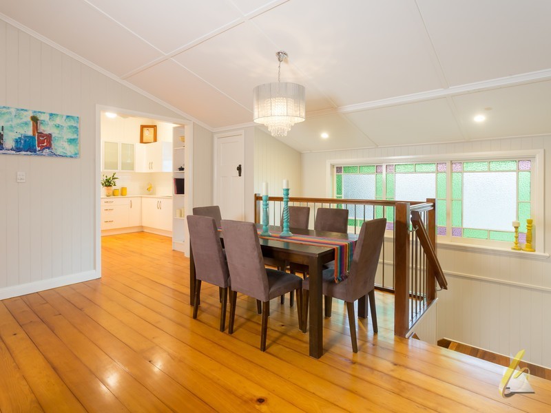 190 Long Street East, Graceville QLD 4075