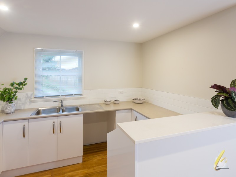 190 Long Street East, Graceville QLD 4075