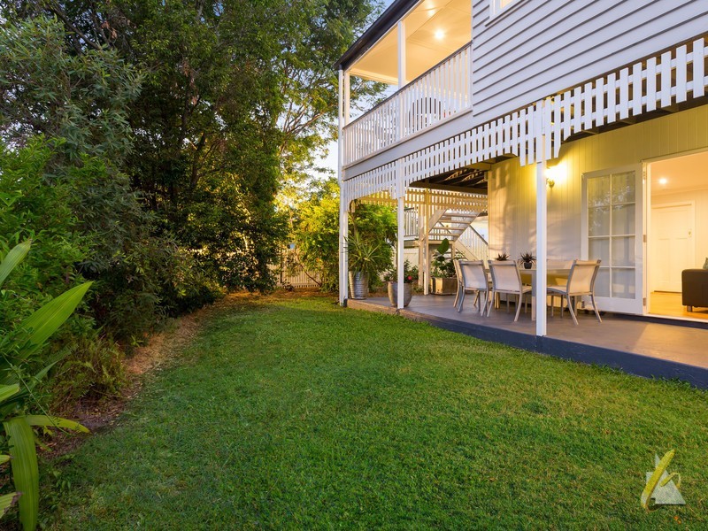 190 Long Street East, Graceville QLD 4075