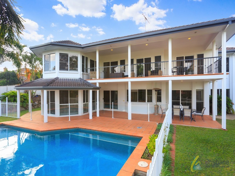 19 Bowles Street, Mount Ommaney QLD 4074