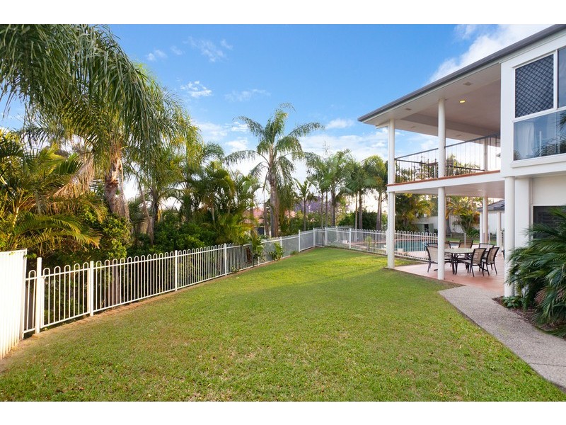 19 Bowles Street, Mount Ommaney QLD 4074