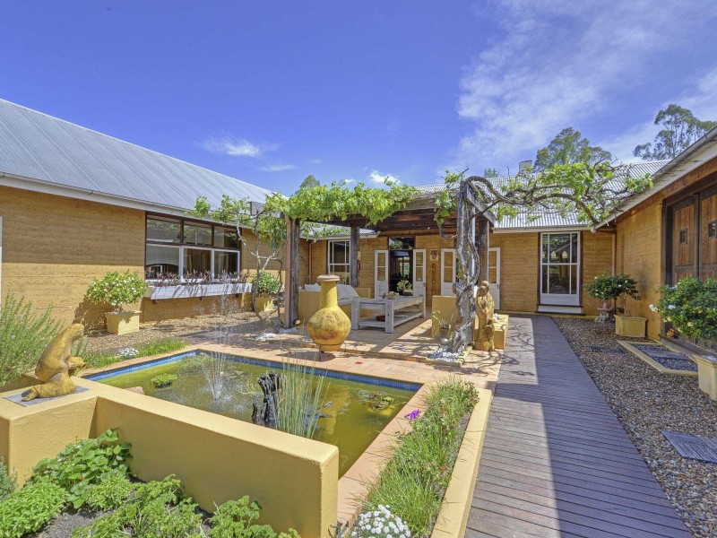 534 Grandview road, Pullenvale QLD 4069