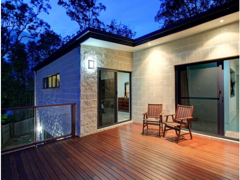 58 Gordon Cct, Seventeen Mile Rocks QLD 4073