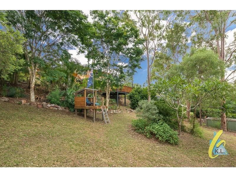 19 Tanderra Way, Karana Downs QLD 4306