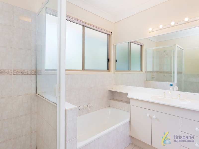 28 Baronga Street, Middle Park QLD 4074