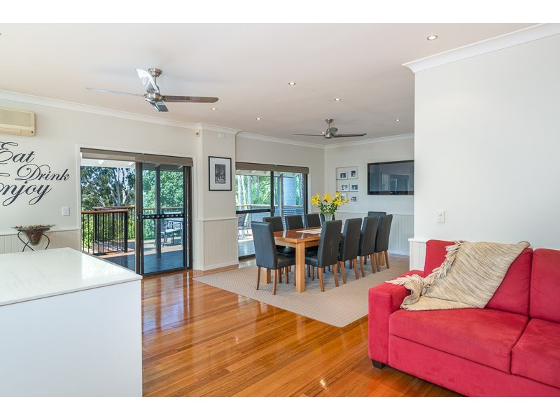 4 Softwind Court, Kenmore Hills QLD 4069