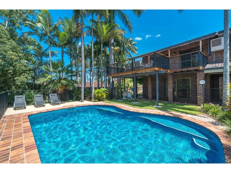4 Softwind Court, Kenmore Hills QLD 4069