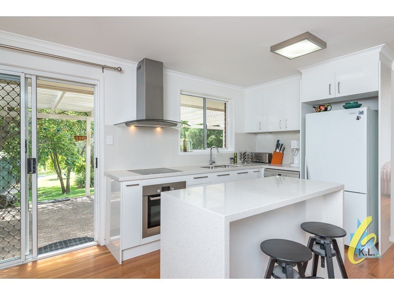 18 Queensborough Parade, Karalee QLD 4306