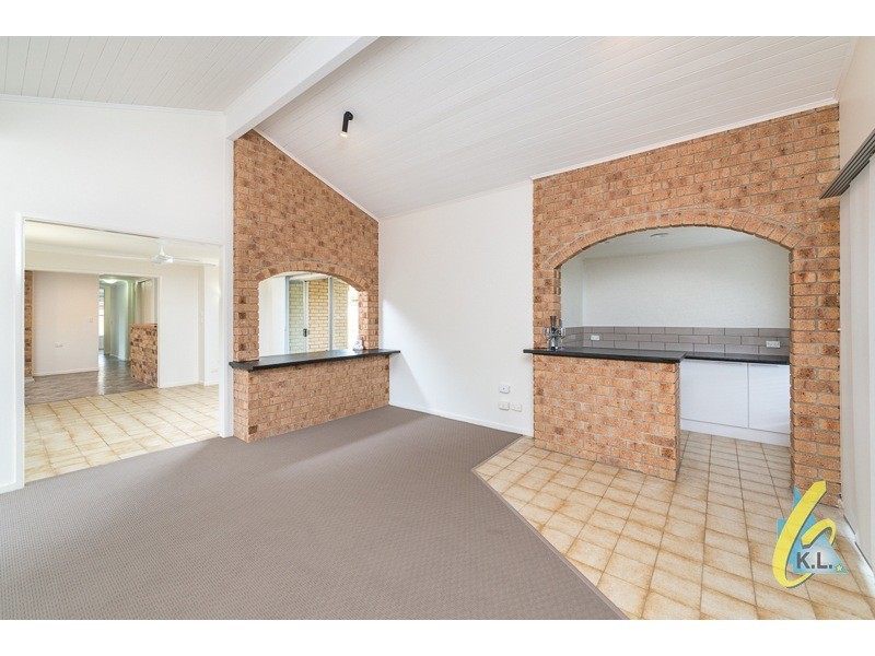 2 Apurla Court, Karana Downs QLD 4306