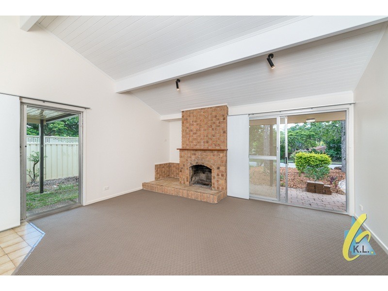 2 Apurla Court, Karana Downs QLD 4306