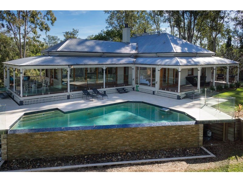 38a Scenic Road, Kenmore QLD 4069