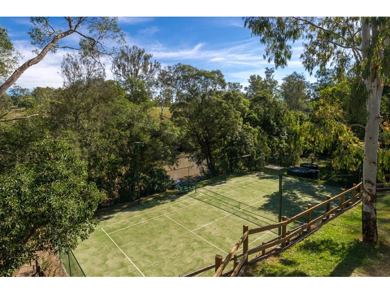 38a Scenic Road, Kenmore QLD 4069
