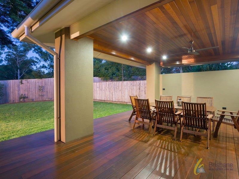 12 Lorikeet Cl, Fig Tree Pocket QLD 4069