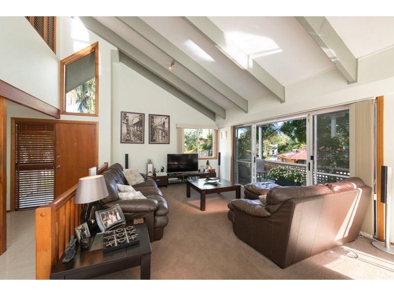 16 Mirbelia Street, Kenmore Hills QLD 4069