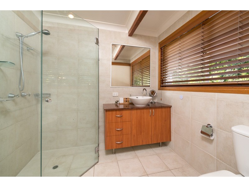 16 Mirbelia Street, Kenmore Hills QLD 4069