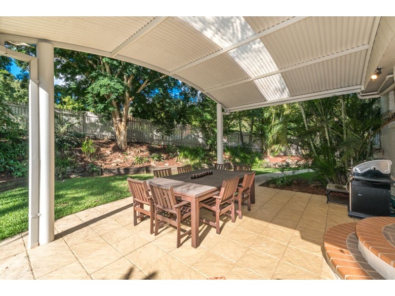 16 Mirbelia Street, Kenmore Hills QLD 4069