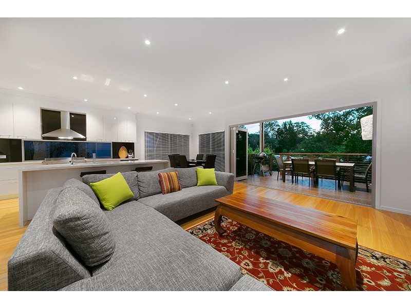 38 Gilruth Road, Kenmore QLD 4069