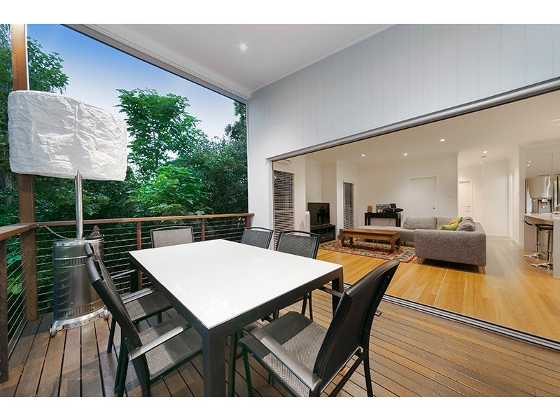 38 Gilruth Road, Kenmore QLD 4069