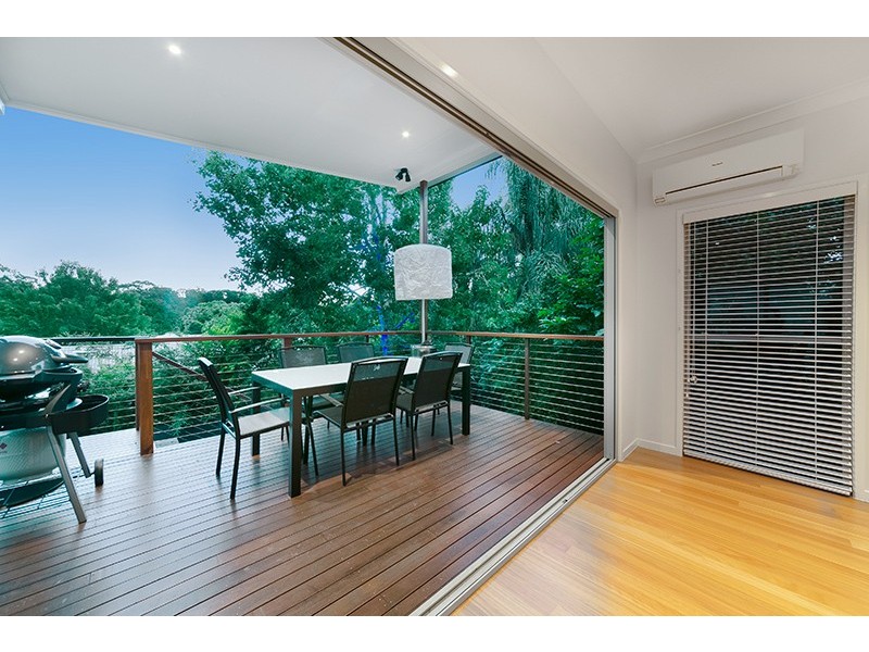 38 Gilruth Road, Kenmore QLD 4069