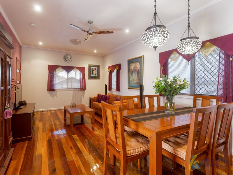 146 Strong Avenue, Graceville QLD 4075