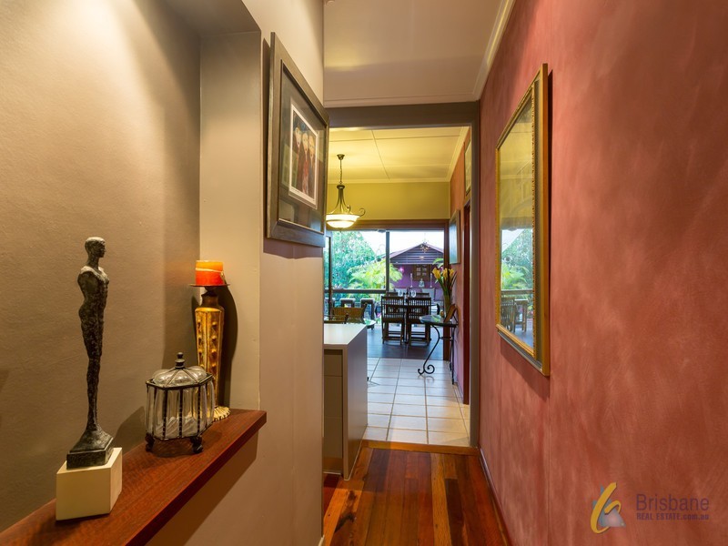 146 Strong Avenue, Graceville QLD 4075