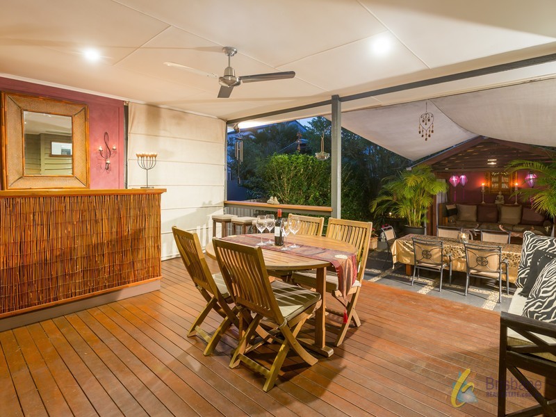 146 Strong Avenue, Graceville QLD 4075