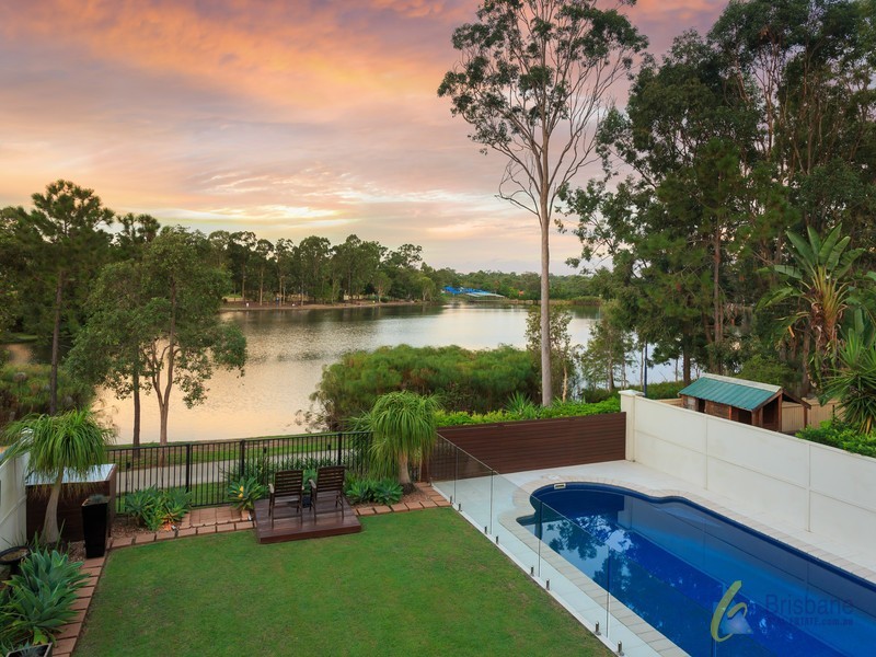 35 Alexandrina Cct, Forest Lake QLD 4078