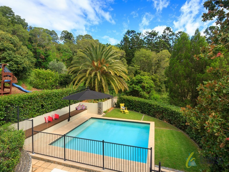 218 Moons Lane, Brookfield QLD 4069