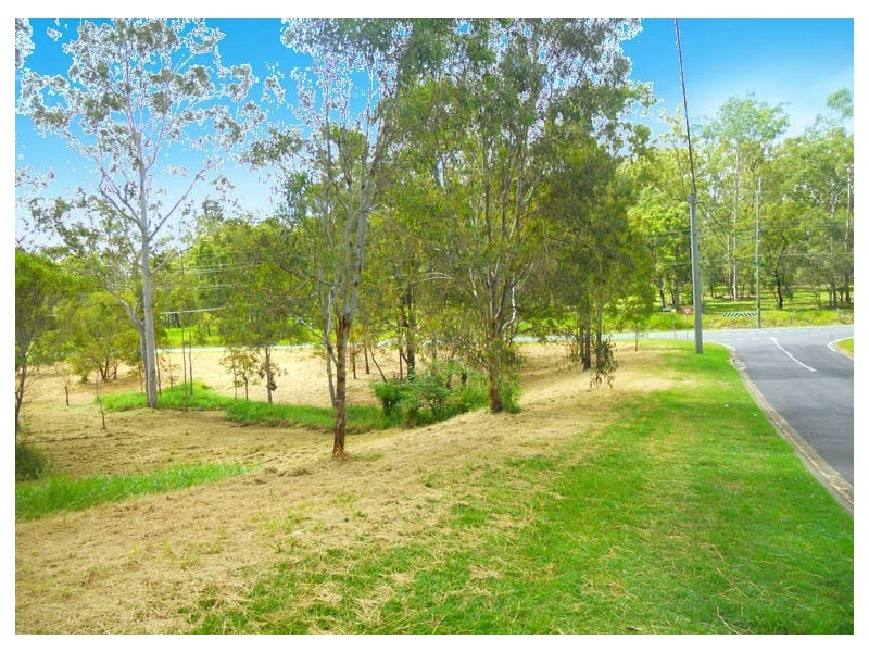 5 Riversleigh Road, Bellbowrie QLD 4070