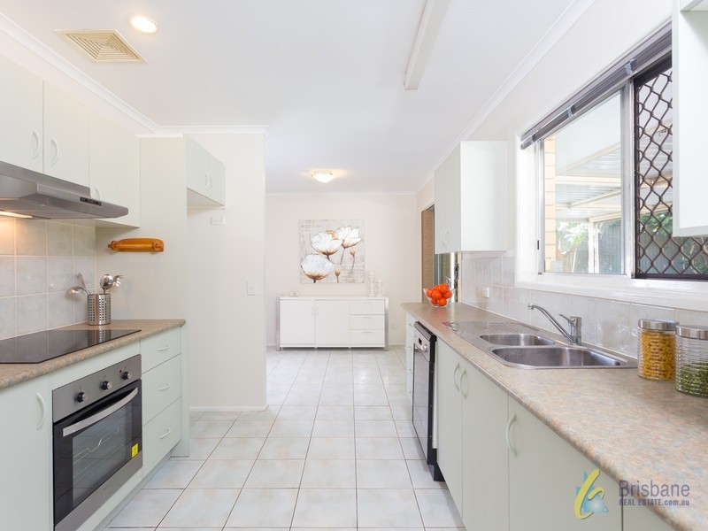 57 Dandenong Road, Jamboree Heights QLD 4074