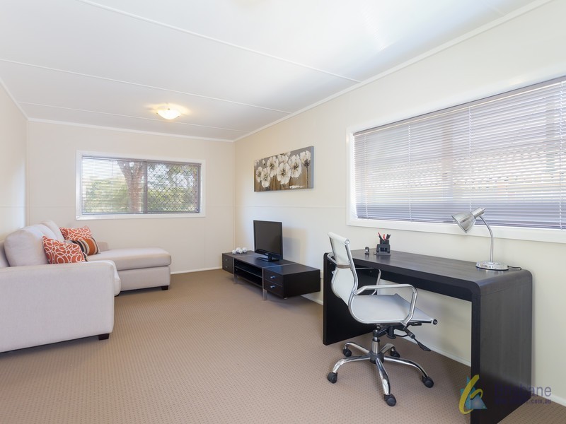 57 Dandenong Road, Jamboree Heights QLD 4074