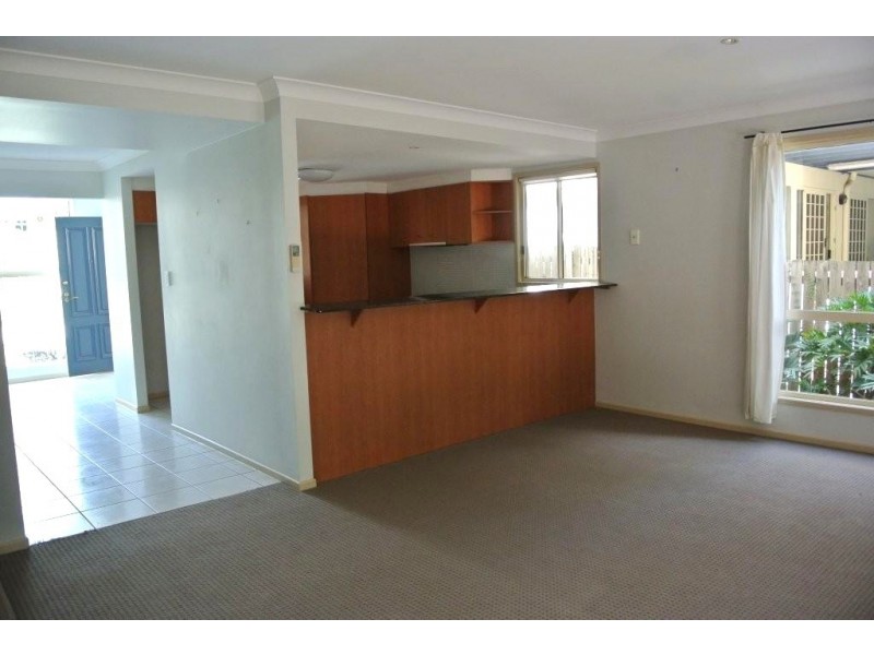6/47 Newcomen, Indooroopilly QLD 4068