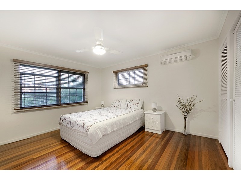 124 Mount Ommaney Drive, Jindalee QLD 4074