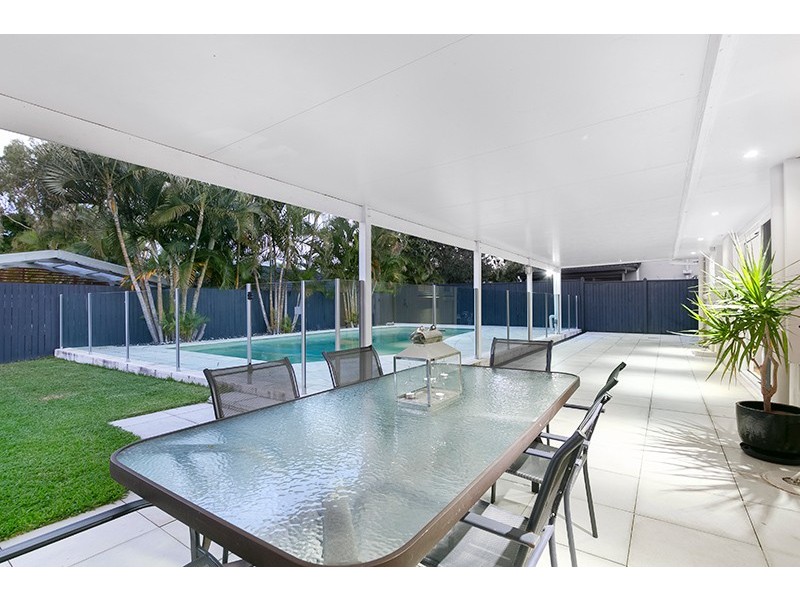 124 Mount Ommaney Drive, Jindalee QLD 4074