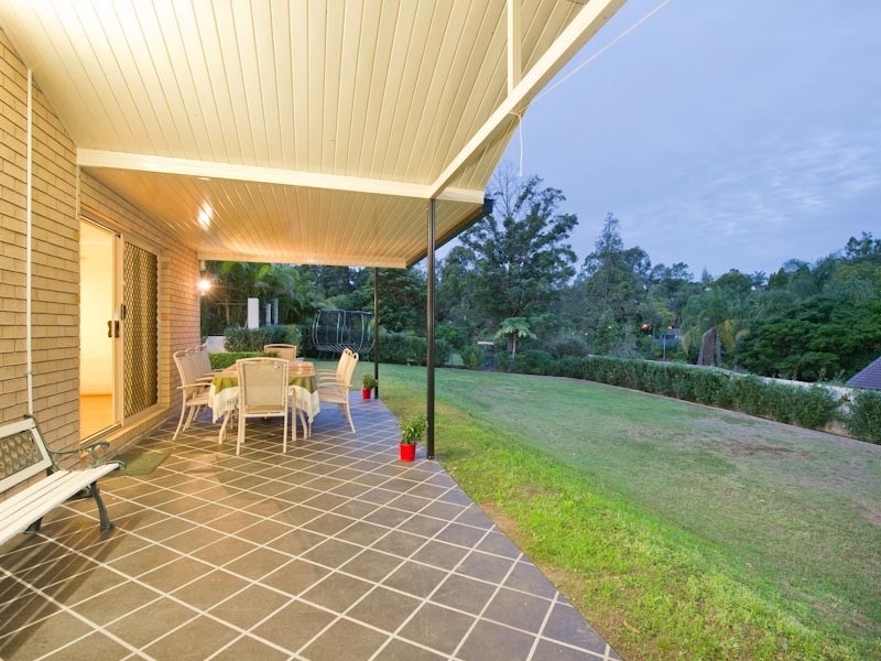 37 Margaret Court, Kenmore QLD 4069