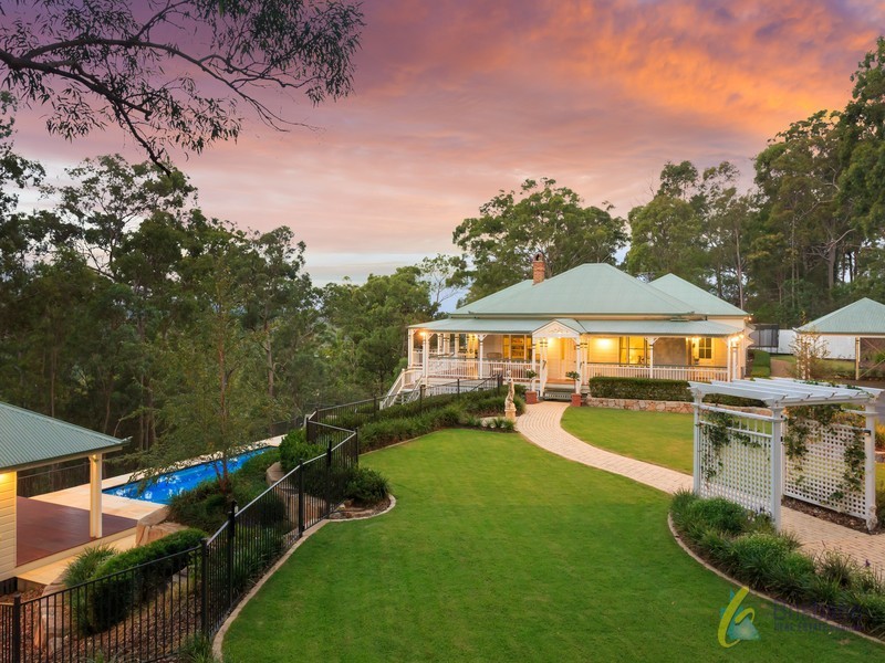 320 Old Farm Rd, Pullenvale QLD 4069