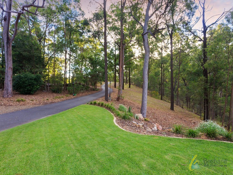 320 Old Farm Rd, Pullenvale QLD 4069