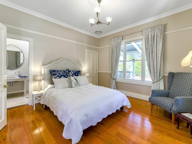 320 Old Farm Rd, Pullenvale QLD 4069